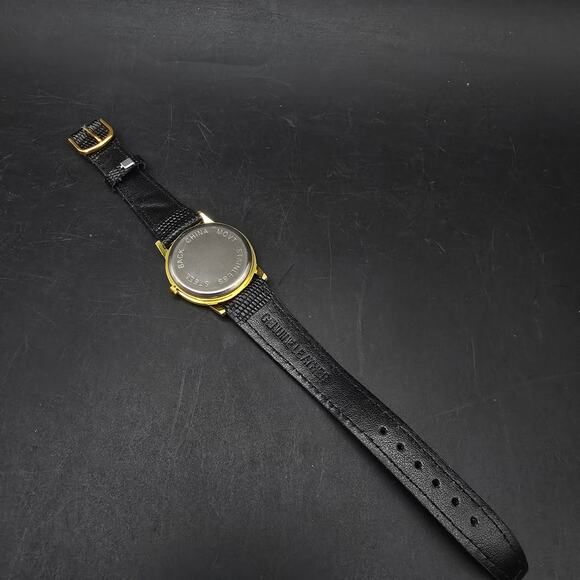 Classique Black Quartz Watch New In Box WORKS Working - Picture 8 of 13